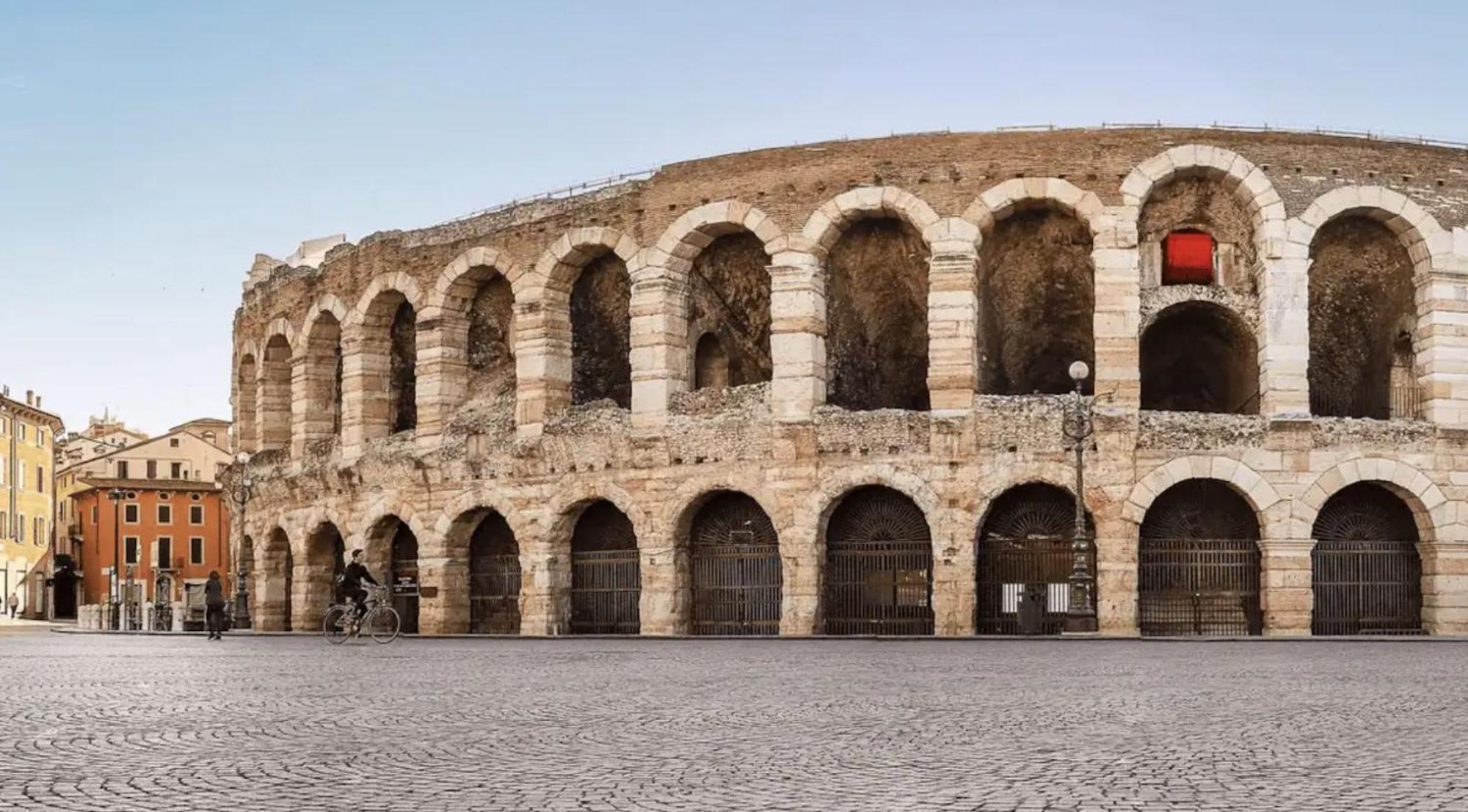 Arena - Verona Centro - Appartamento Elegante Exteriör bild